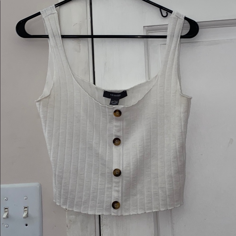 Button tank
